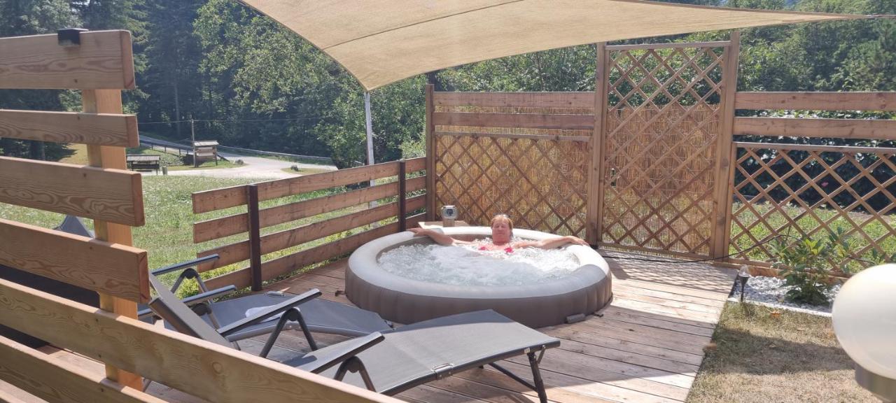 Lepa Lopa Resort Стаховица Экстерьер фото