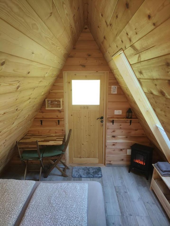 Lepa Lopa Resort Стаховица Экстерьер фото