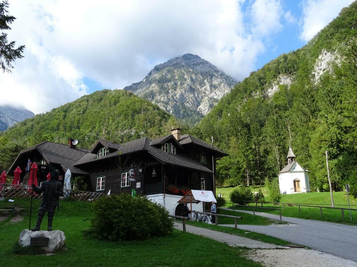 Lepa Lopa Resort Стаховица Экстерьер фото